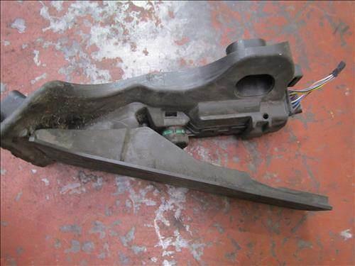 1k1723503l accelerator gas - accelerator,