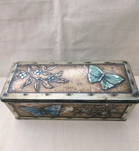Vintage biscuit tin blue - biscuit,
