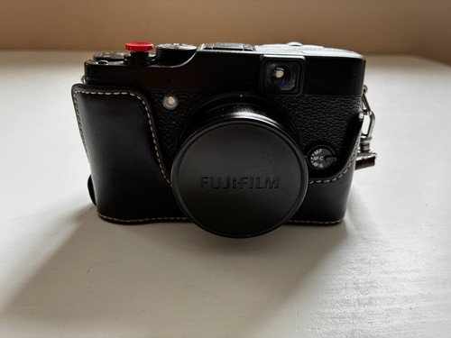 Fujifilm finepix series x10 - fujifilm,