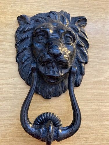 Antique brass lions head - an,