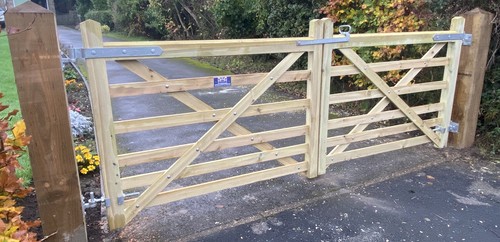 Bar wooden field gate - wooden,