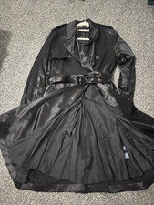 Ralph Lauren Black Vintage Trench Coat / Never Been Worm /