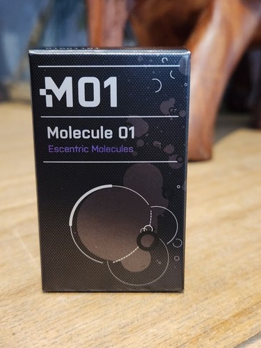 Escentric molecules molecule - molecules,