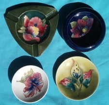 FOUR (4) WILLIAM MOORCROFT DISHES HIBISCUS CLEMATIS ARUM LILY PATTERN