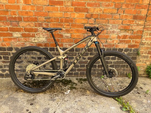 Trek fuel full - 9.8, 18.5"