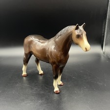 Vintage Melba Ware Brown Bay Horse Looking Right Glossy Figure Model VGC
