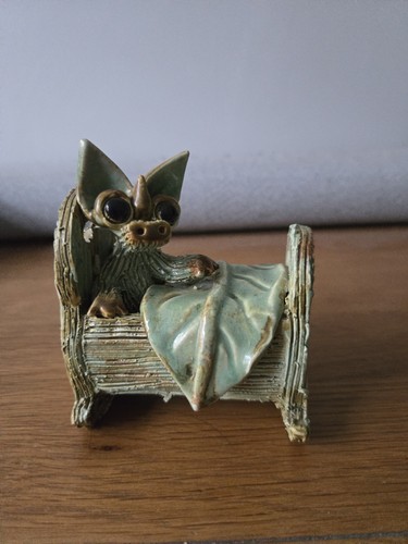 Yare designs pottery dragon