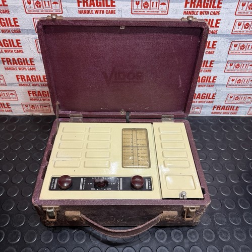 Vintage vidor radio - vidor,