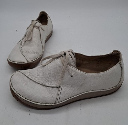 Clarks horse rustle active - clarks,