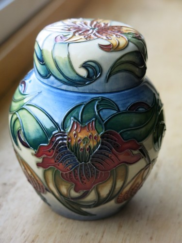 Moorcroft pottery ginger jar - pottery,