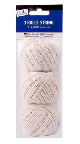 Pack cotton string balls - of,