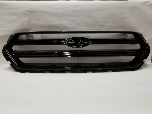 Front bumper grille - front,