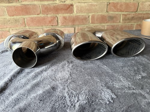 Universal twin exhaust double