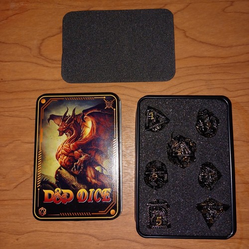 Dice set includes - set:, 7-piece