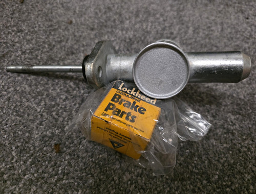 Lockheed master cylinder - lockheed,