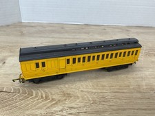 Tri-ang Hornby R333 Yellow