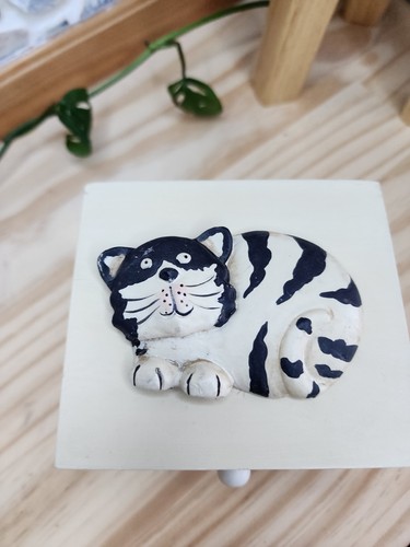 Wooden trinket box - trinket, cat