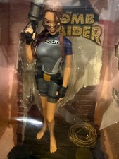 Tomb Raider Lara Croft in wet