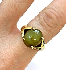 9 ct Gold Jade Cabochon