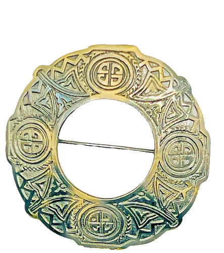 Scottish kilt fly - fly, brooch