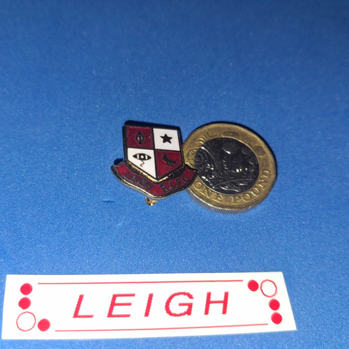 Enamel pin badge leigh - pin,