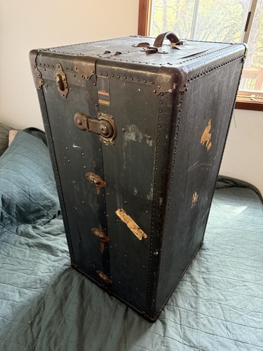Oshkosh steamer trunk drawer - steamer,