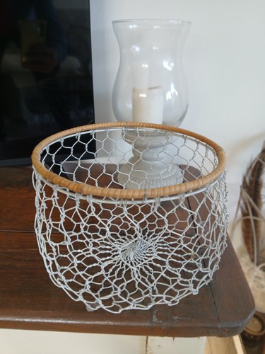 Pretty white shabby - pretty,