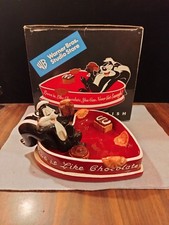 Pepe Le Pew 1998 Chocolate Heart Box Ceramic Candy Dish, Warner Brothers