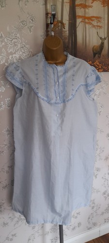 Vintage light blue embroidered - light,