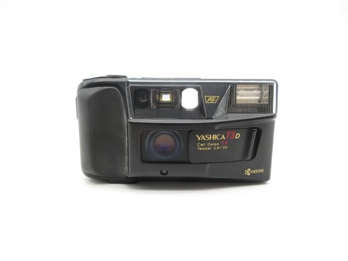 Yashica compact camera - t3, d