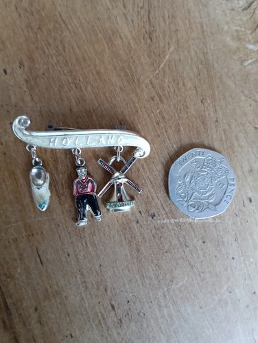 This small holland pin - pin, brooch