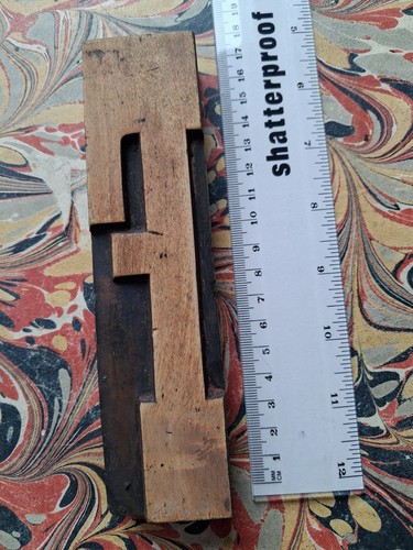 Huge wooden letterpress - huge,