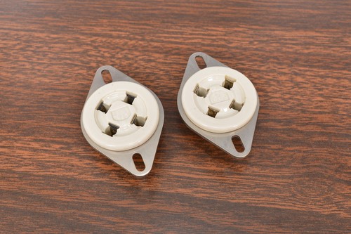 Qty made usa 4 pin - 2, in