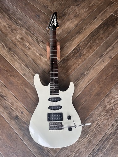 Lyon washburn super strat - washburn,