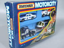 Matchbox MC13 Motorcity Set, Police Car, Recovery Truck, Low Loader, Helicopter