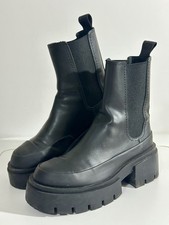 H&M Premium Black Chunky