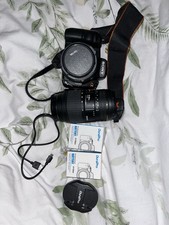 Sony A200 camera + batteries and bag