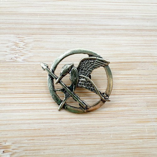 Hunger games mockingjay pin - hunger,