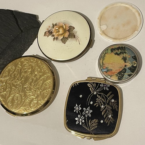 Vtg compacts lot - lot, three