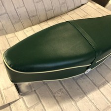 Vespa GS GT GL Sprint PX PE T5 Classic GS Style Seat Green Cream Piping 005860