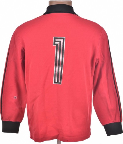 Adidas vintage goalkeeper - adidas,