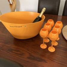 Large Veuve Clicquot Champagne Ice Bucket With 6  Glasses Heavy Duty Plastic