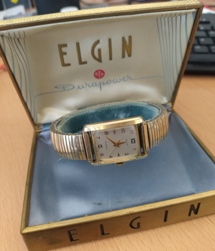 Vintage elgin mens wristwatch - vintage,