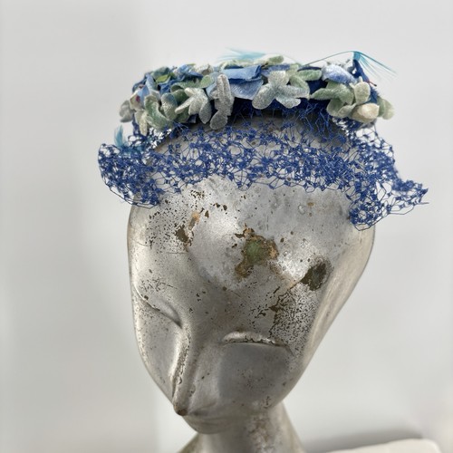 Vtg 50s blue floral fascinator - blue,