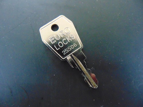 Original kamei replacement key - original,