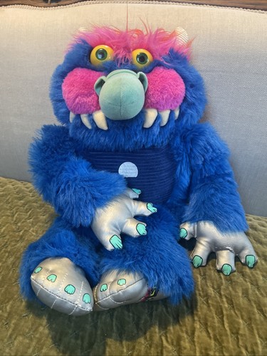 Classic pet monster - pet, monster”