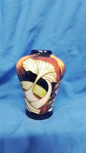 Mushroom moorcroft budvase - mushroom,