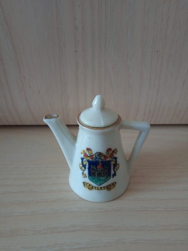 Crested china model a - crested, of