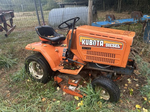 Ride kubota lawn mower - lawn,