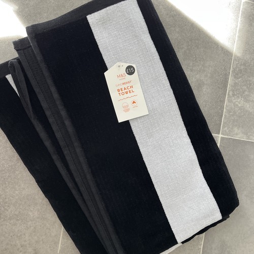 Black white beach towel - white,